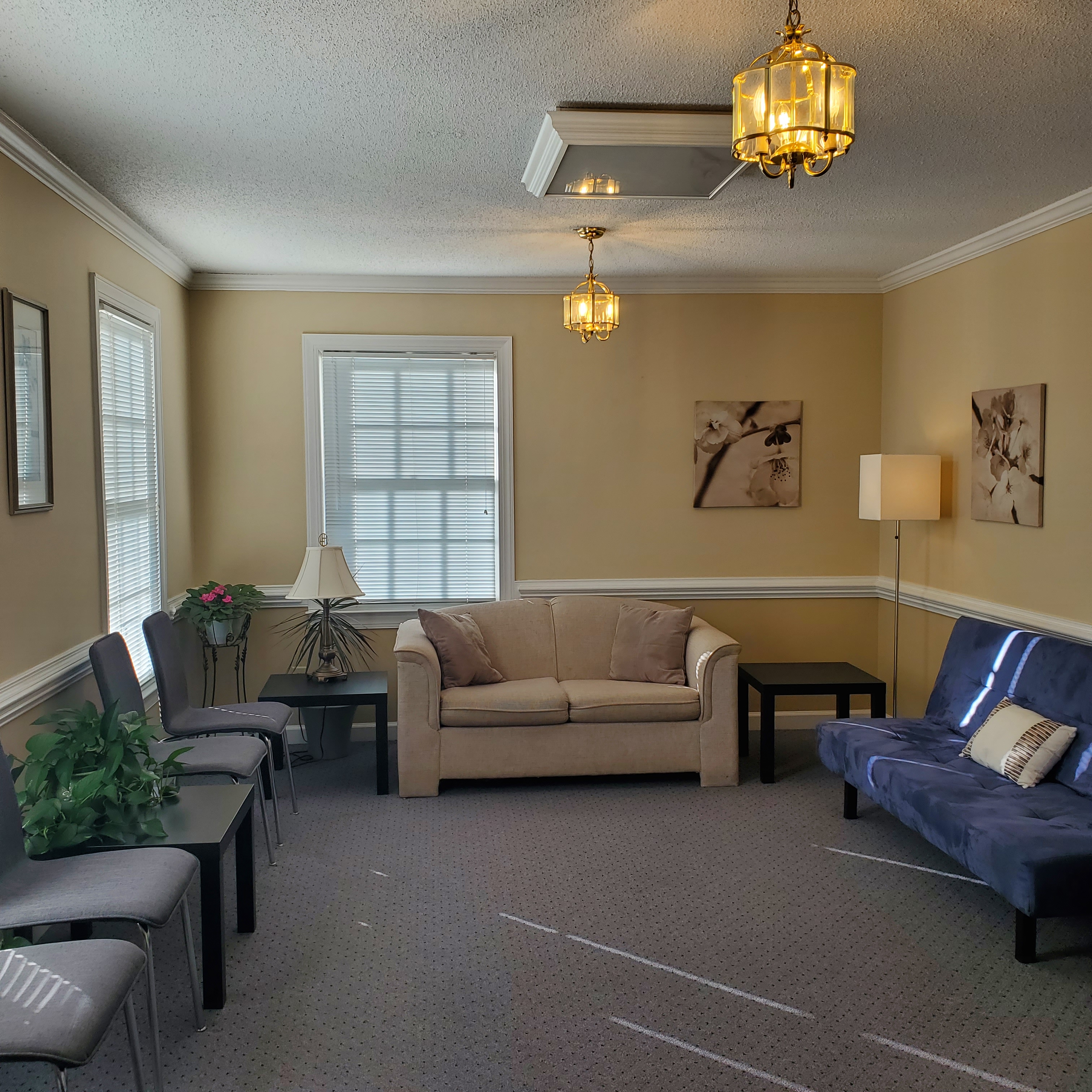 Magnolia Massage Arts relaxing waiting room